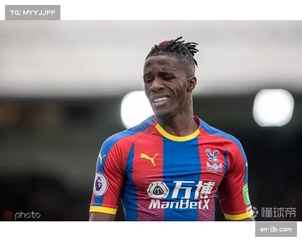 水晶宫扎哈依赖症仍未解决，霍奇森传统边路战术缺乏变化